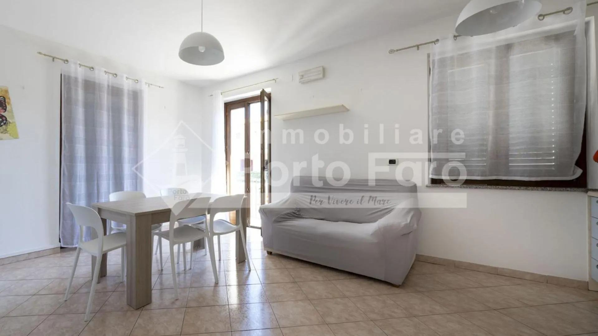 Via Incrociatore Trieste 7 Sx - Spazioso Quadrilocale In Centro A Палау